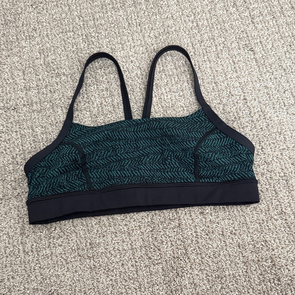 lululemon athletica rise and run  Patterned Low-Impact Sports Bra